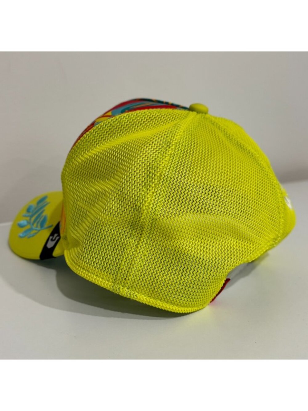 Goorin Bros 'Crabby' Mesh Back Trucker Hat The Farm Limited Circulation NWOT - Picture 3 of 12